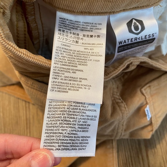 LEVI’S 721 HIGH RISE SKINNY BUTTON FLY CAMEL TAN CORDUROY JEANS SIZE 27x28 - Picture 16 of 16